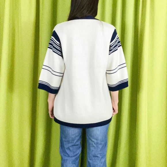 70s Vintage White and Navy Striped Wide Sleeve Open Knit Cardigan - Picture 4 of 5